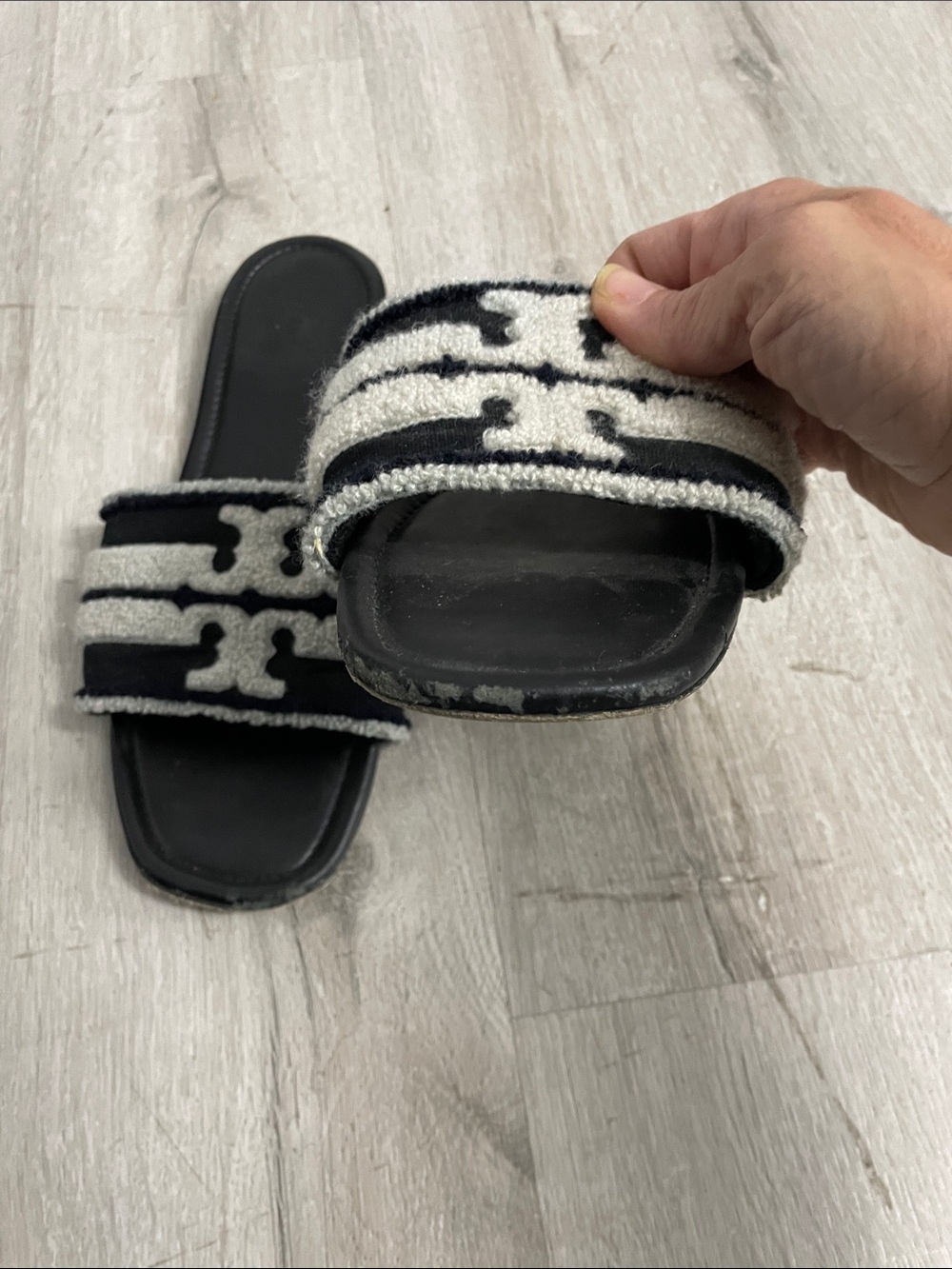 Tory Burch Black & White Logo Strap Slide Sandals size 10 - Picture 3 of 7
